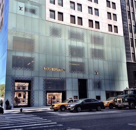 Louis Vuitton outlet ny